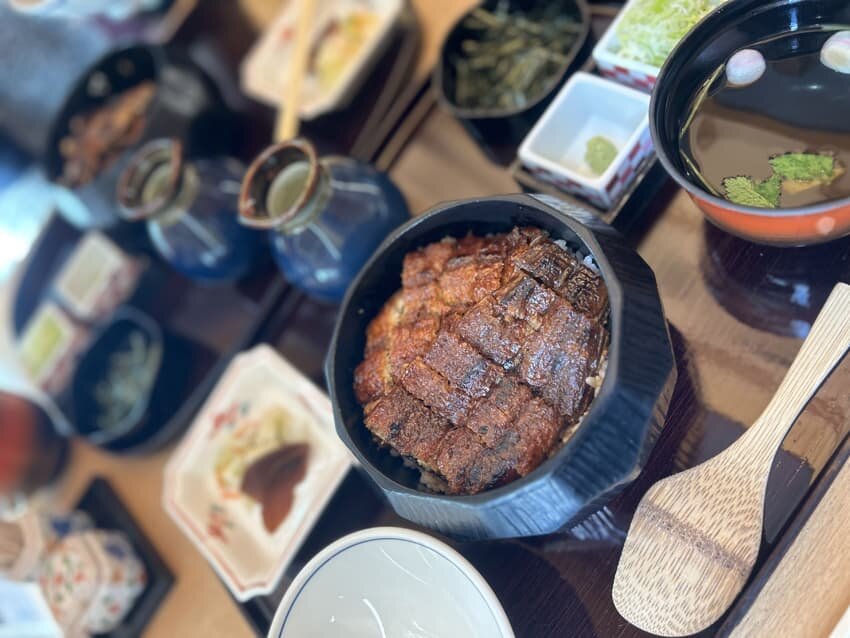 ご当地グルメを堪能