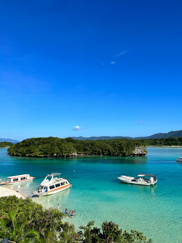 綺麗な海で心癒される時間を
